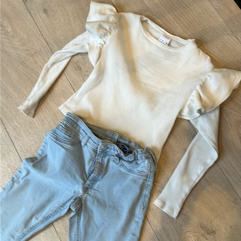 Girls Zara Top & H&M Jeans. Very good condition!